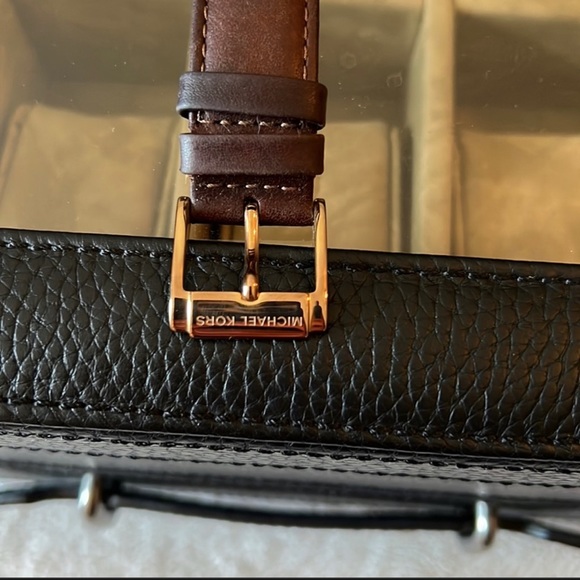 Michael Kors Leather Watch - Picture 8 of 8